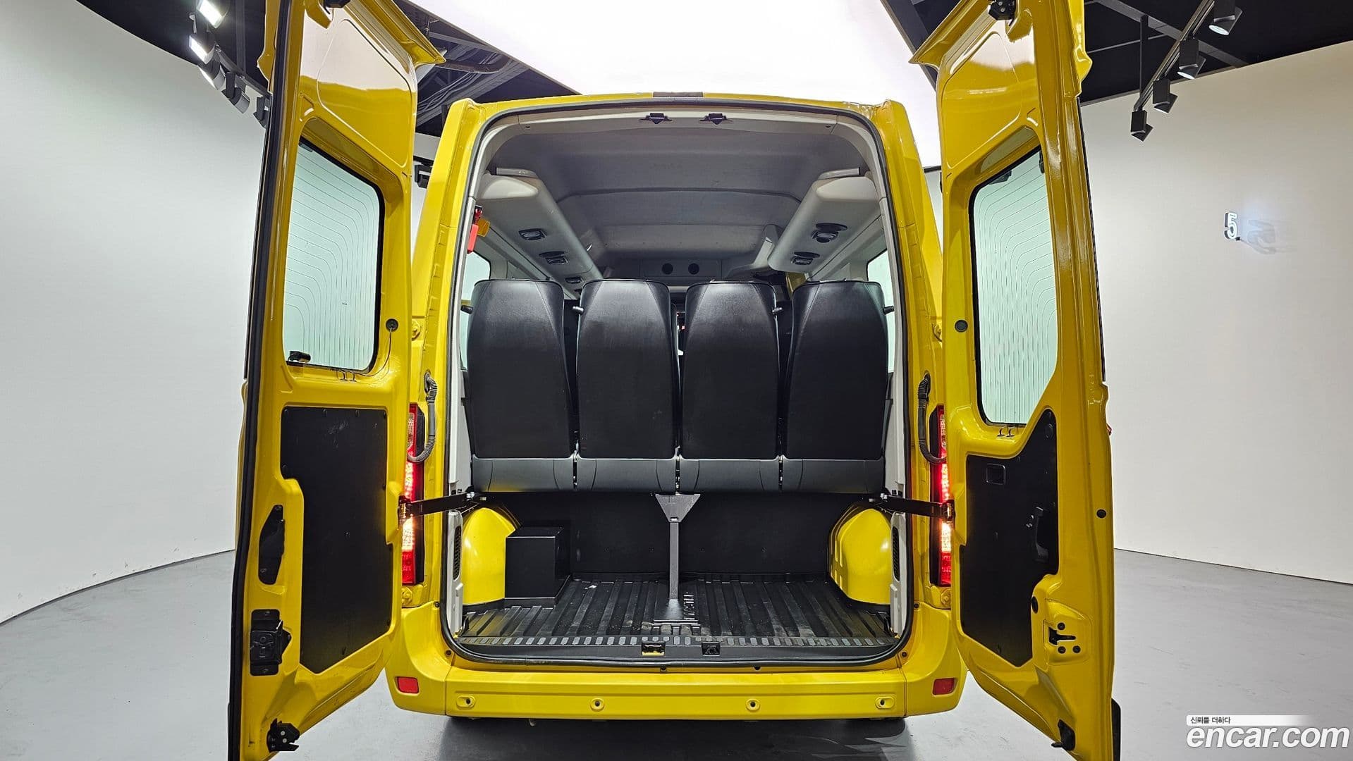 Main__Slider__Photo:Master Renault Korea 2020.5-19