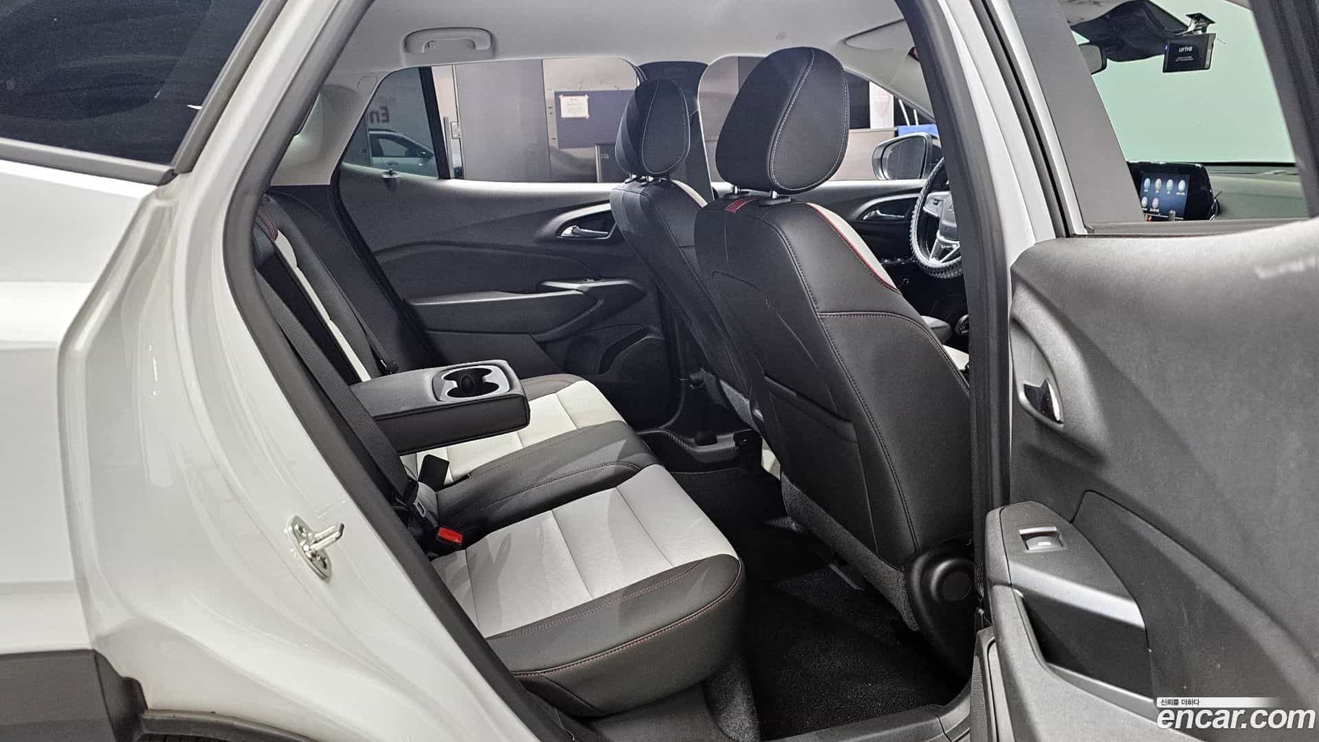 Trax Chevrolet 2024.8-OPTION-015