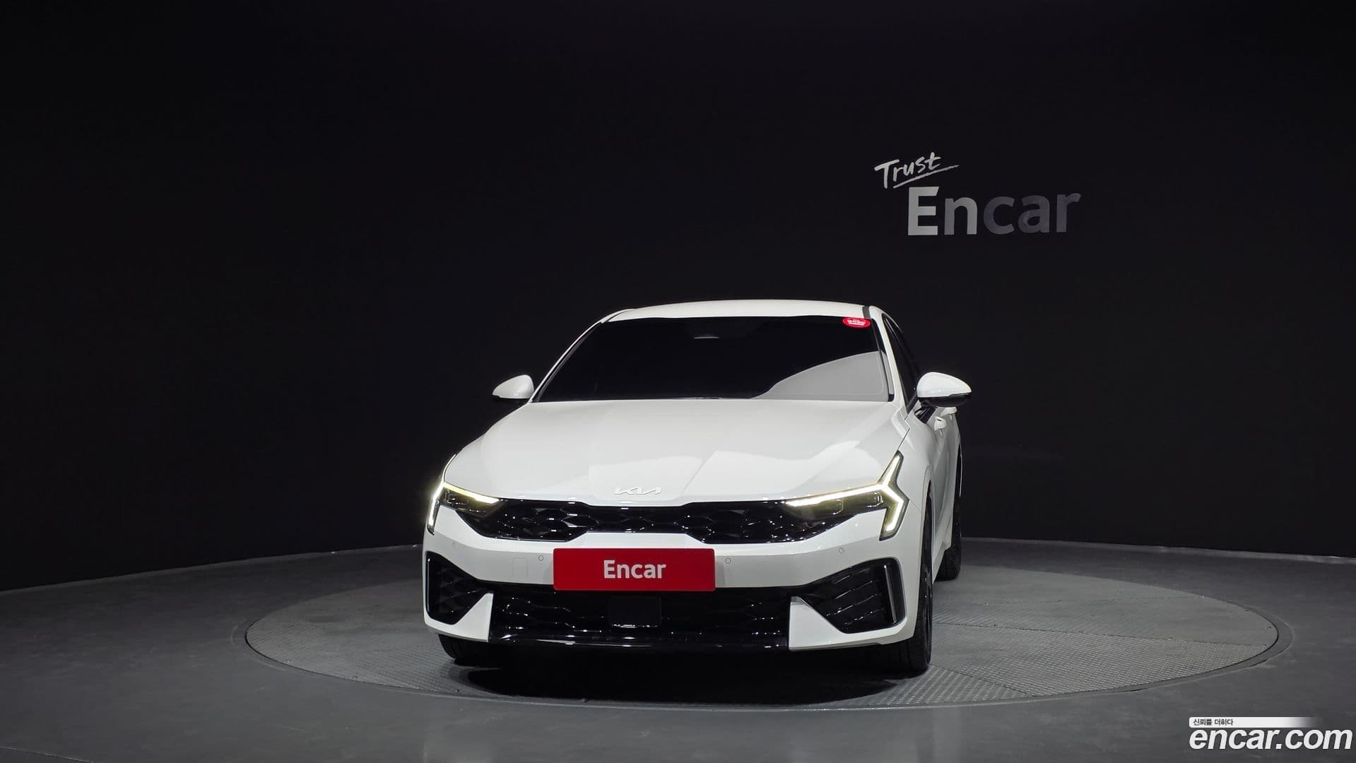 Main__Slider__Photo:K5 Kia 2025.4-2