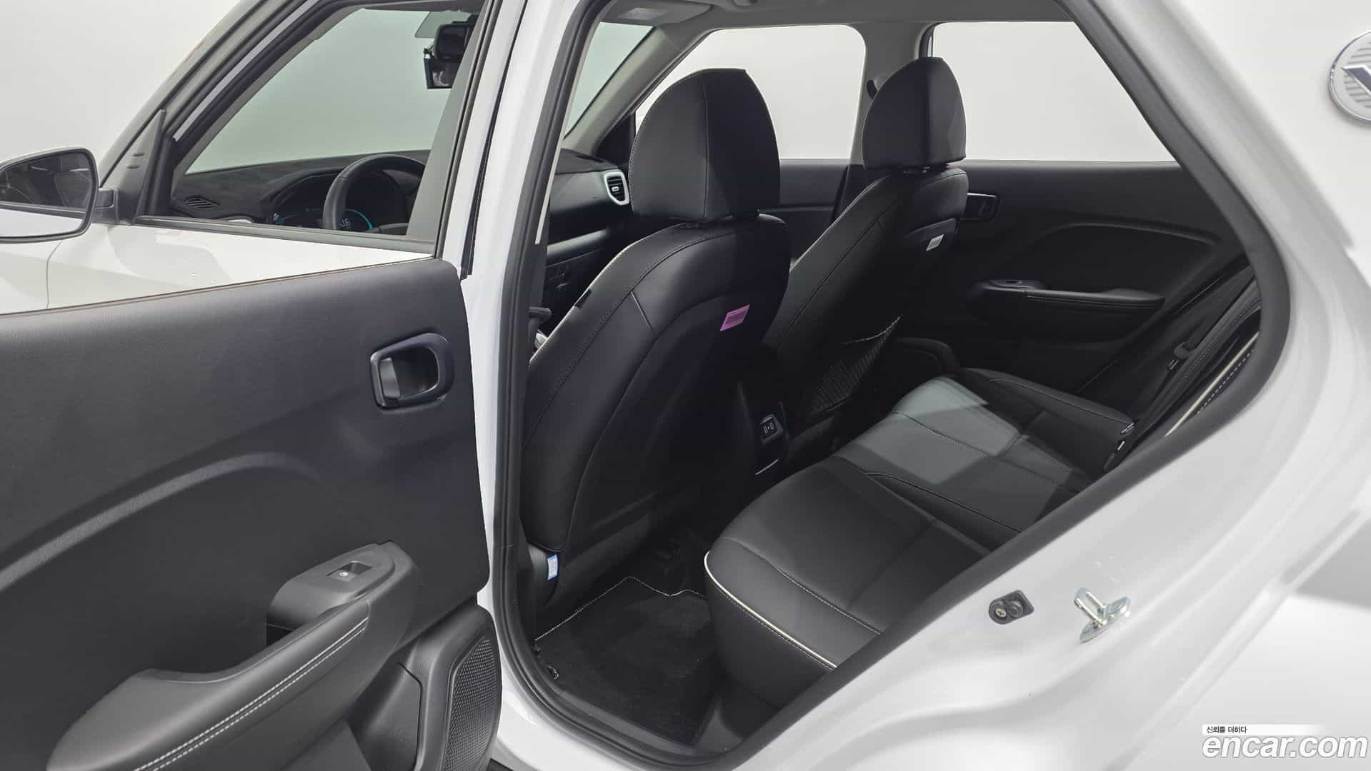 Venue Hyundai 2025.3-OPTION-016
