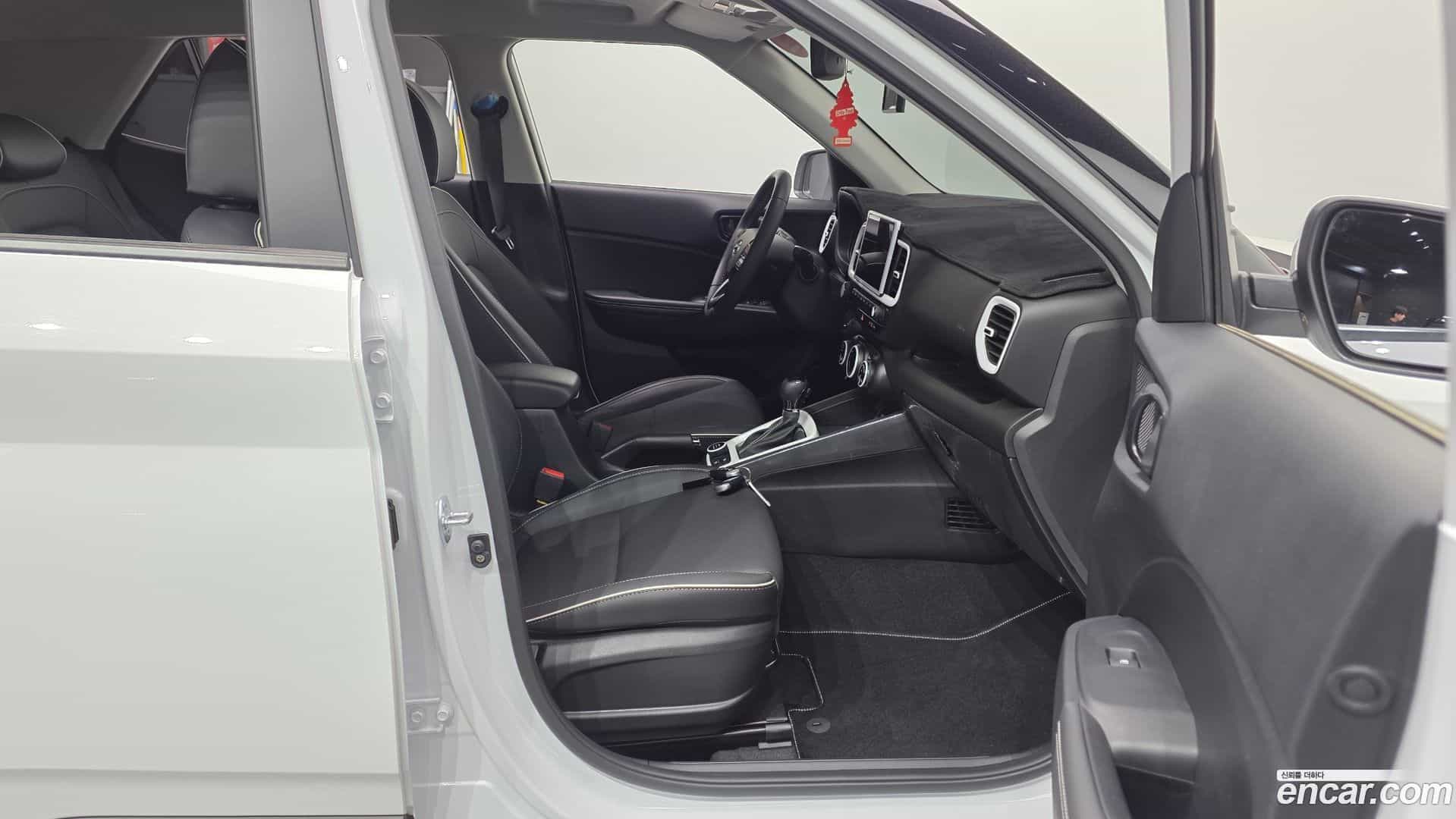 Venue Hyundai 2025.3-INNER-036