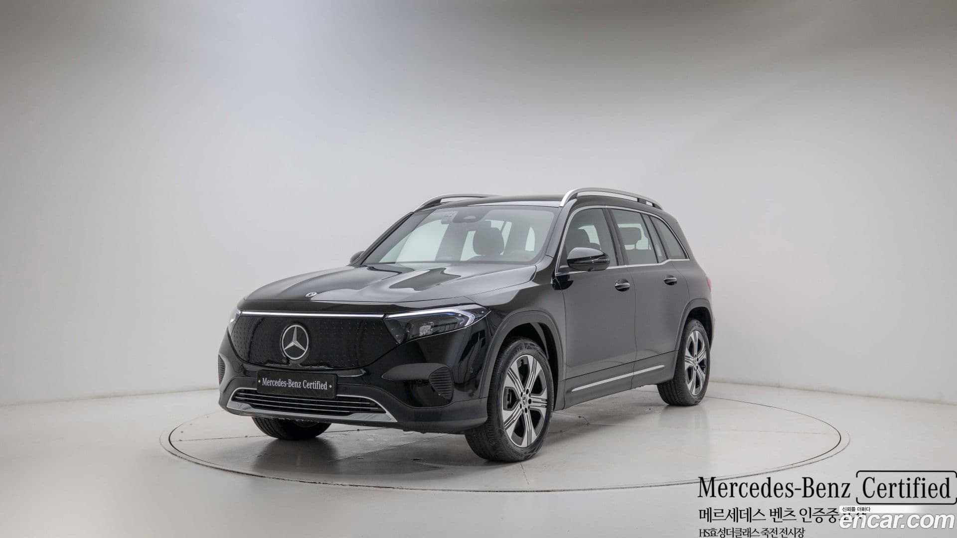 Main__Slider__Photo:EQB Mercedes-Benz 2025.6-0