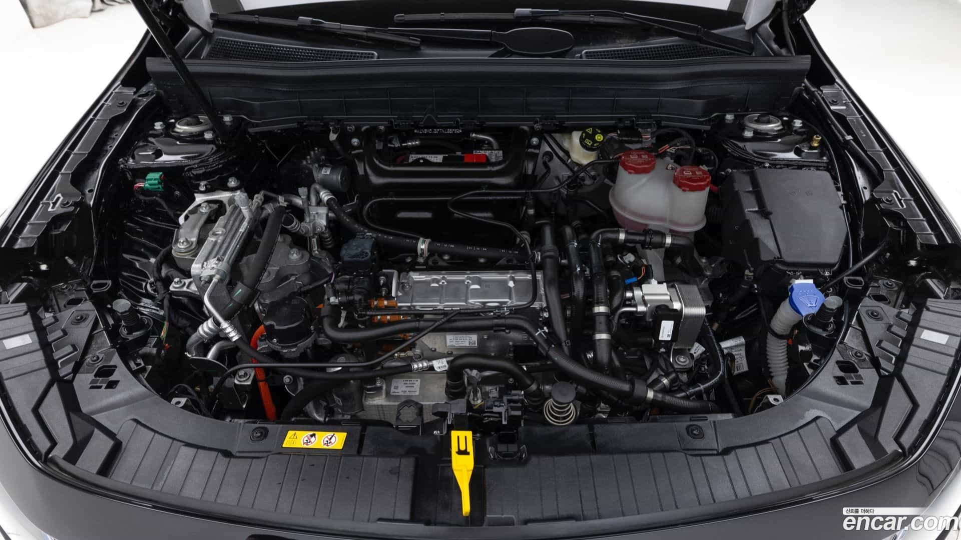 EQB Mercedes-Benz 2025.6-OUTER-006