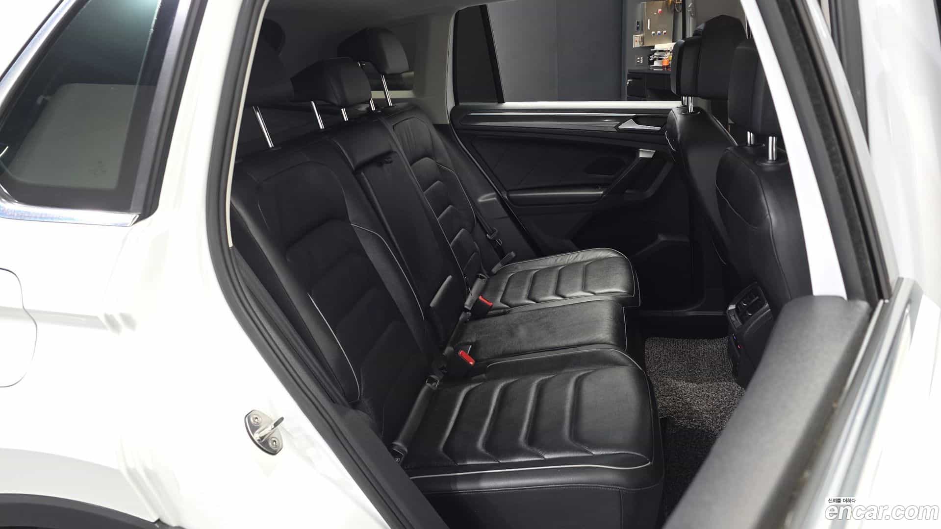 Tiguan Volkswagen 2021.7-OPTION-016