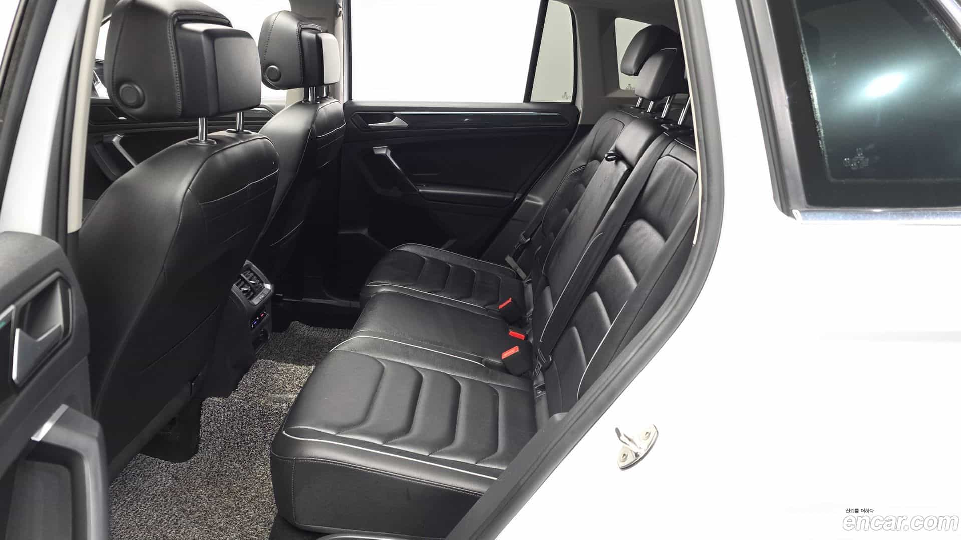 Tiguan Volkswagen 2021.7-INNER-036