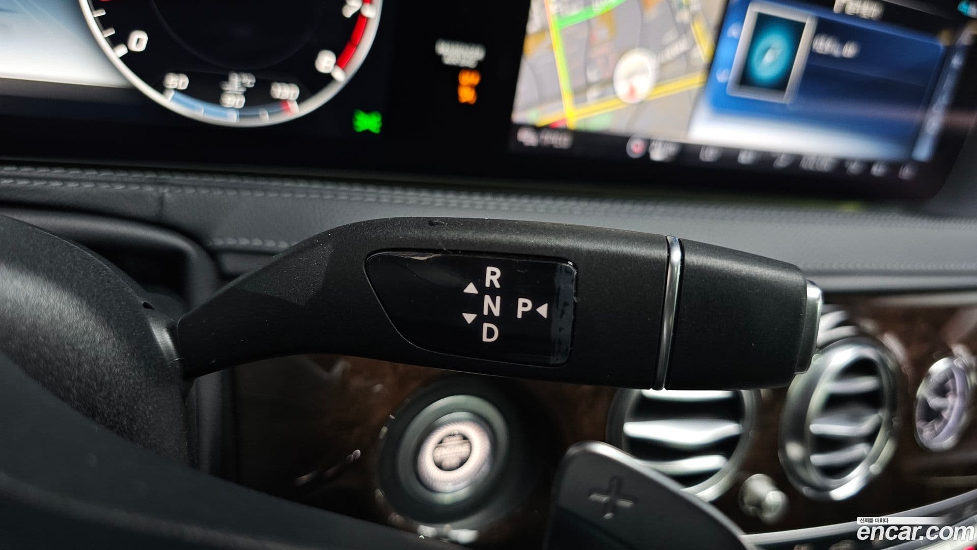 Main__Slider__Photo:S-Class Mercedes-Benz 2020.8-8