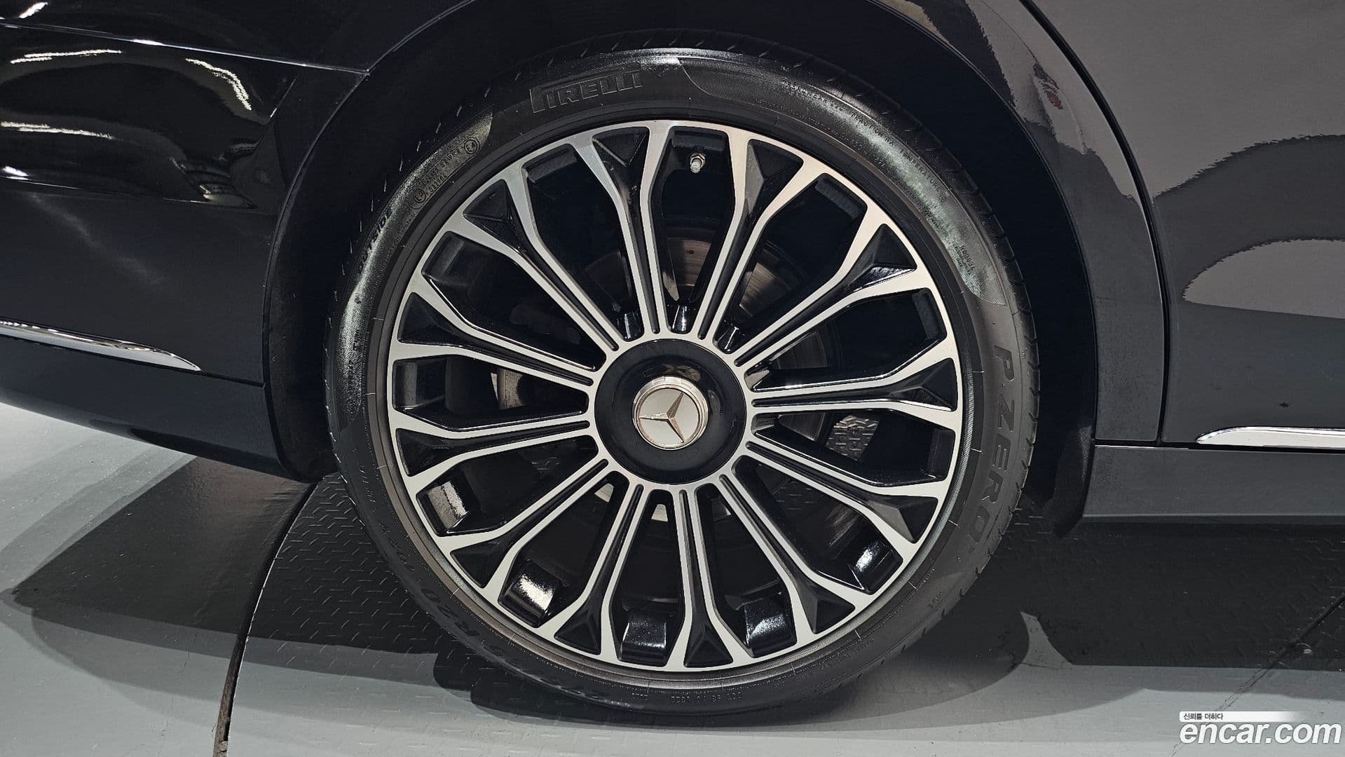 Main__Slider__Photo:S-Class Mercedes-Benz 2020.8-20