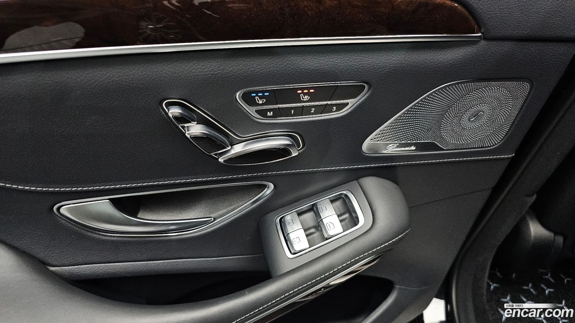 Main__Slider__Photo:S-Class Mercedes-Benz 2020.8-27