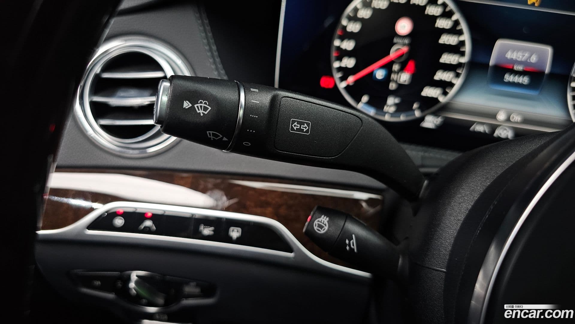 Main__Slider__Photo:S-Class Mercedes-Benz 2020.8-36