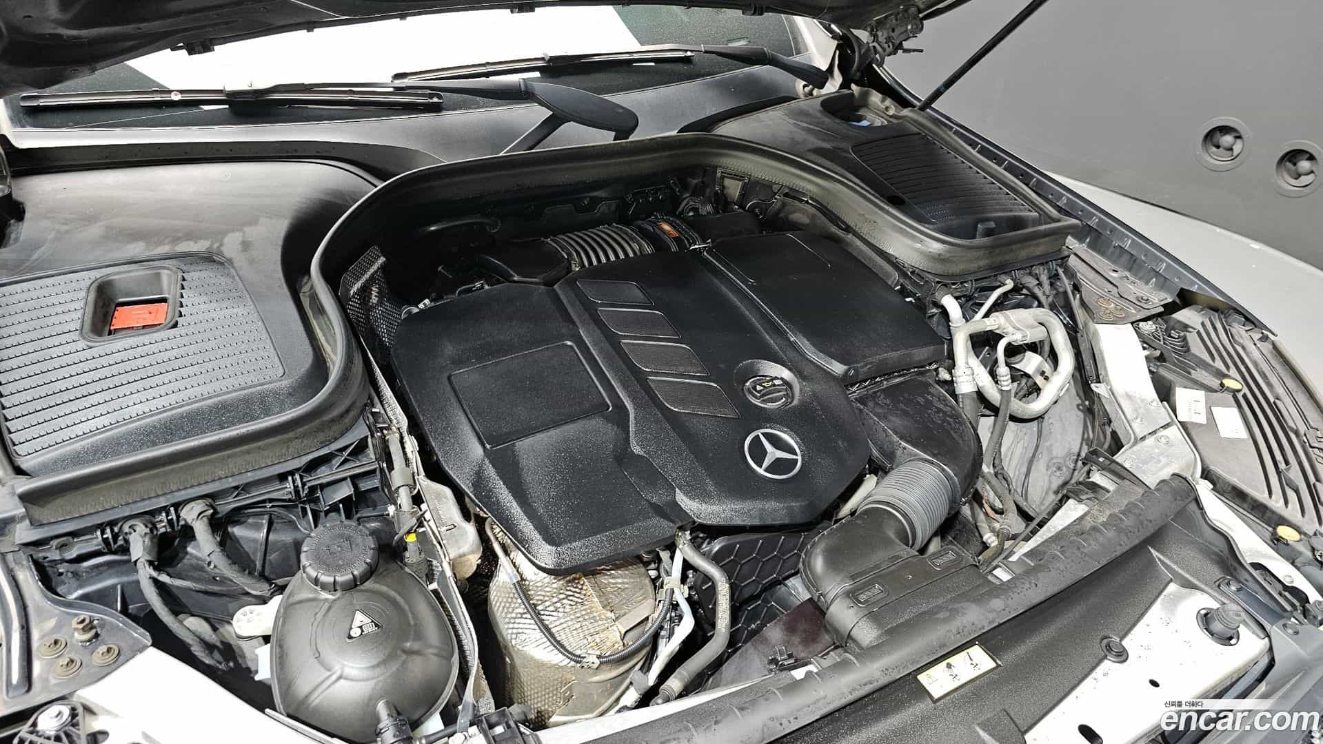 GLC-Class Mercedes-Benz 2020.9-OUTER-006