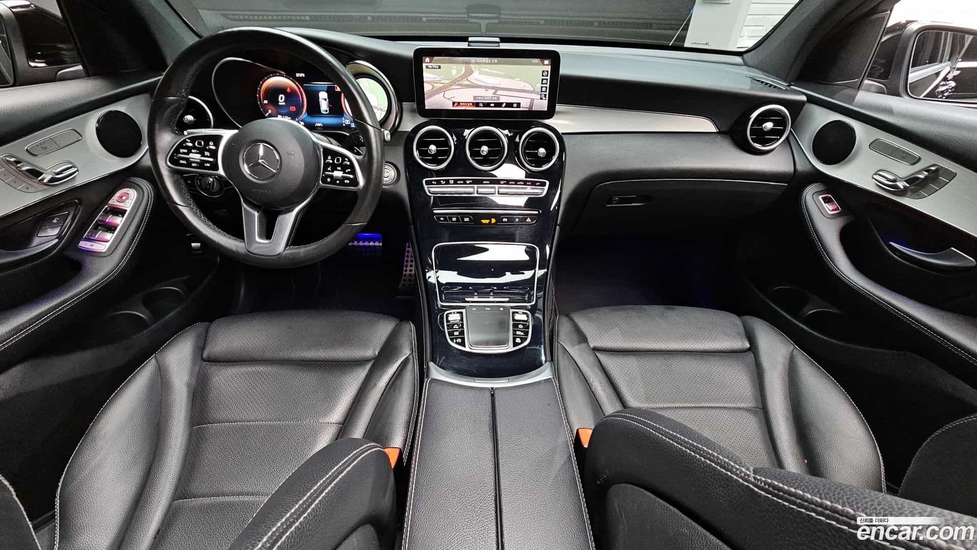 GLC-Class Mercedes-Benz 2020.9-INNER-007
