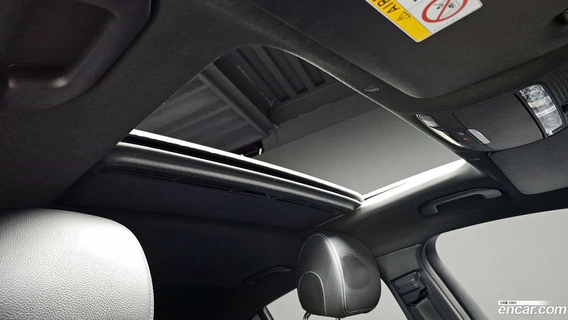 GLC-Class Mercedes-Benz 2020.9-OPTION-023