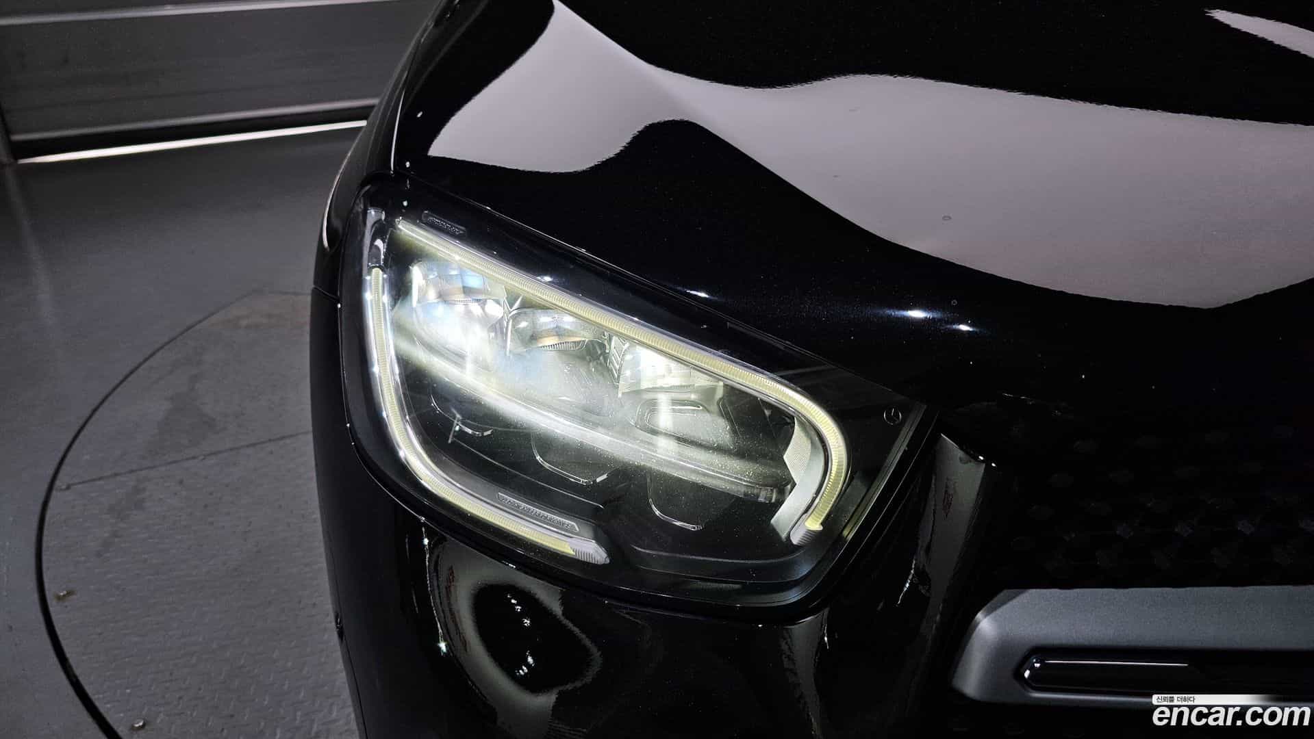 GLC-Class Mercedes-Benz 2020.9-OUTER-032