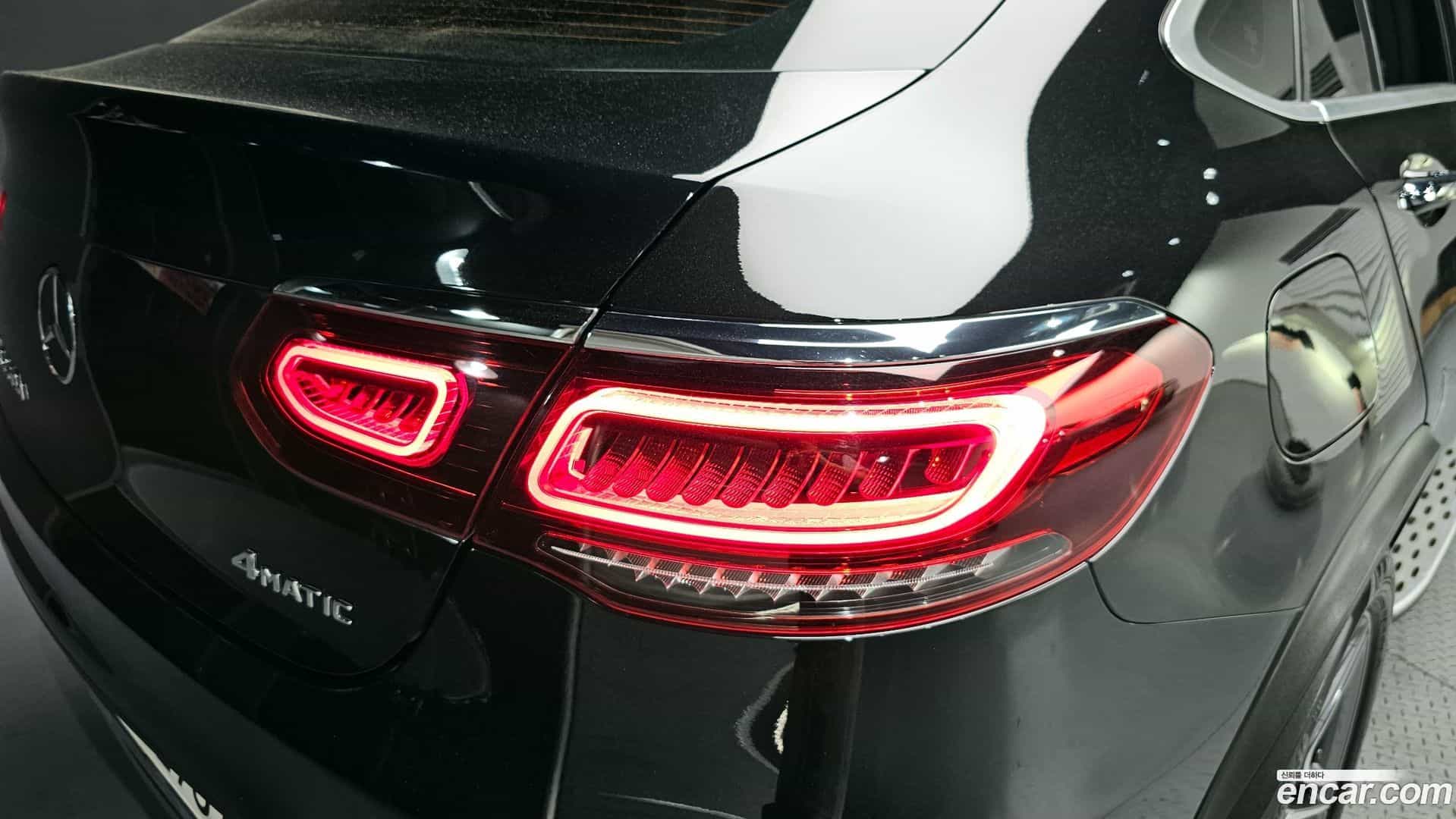 GLC-Class Mercedes-Benz 2020.9-OUTER-033
