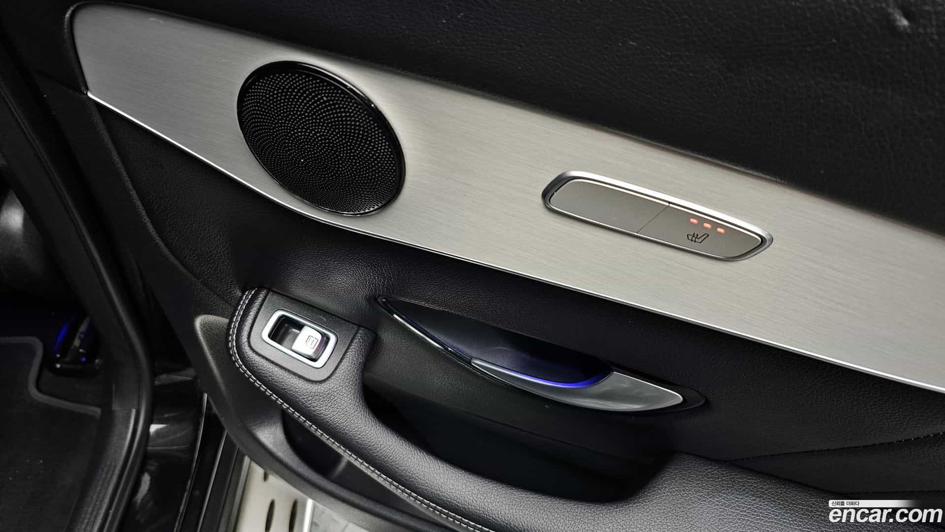 GLC-Class Mercedes-Benz 2020.9-OPTION-040