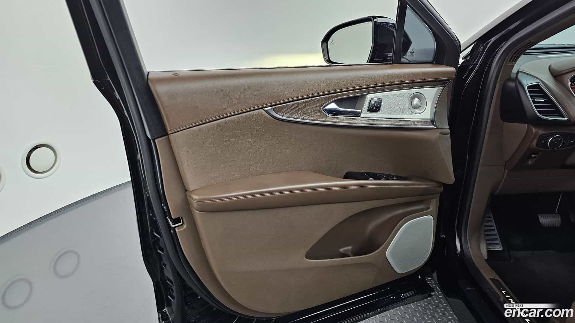 MKX Lincoln 2018.9-INNER-034