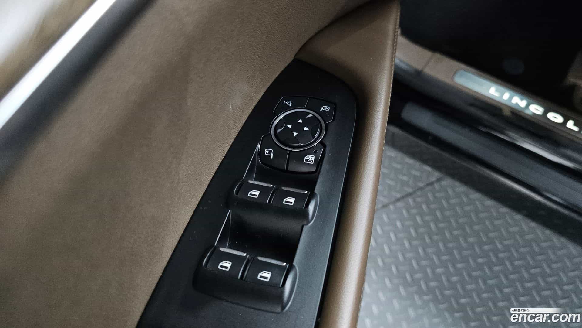 MKX Lincoln 2018.9-OPTION-045