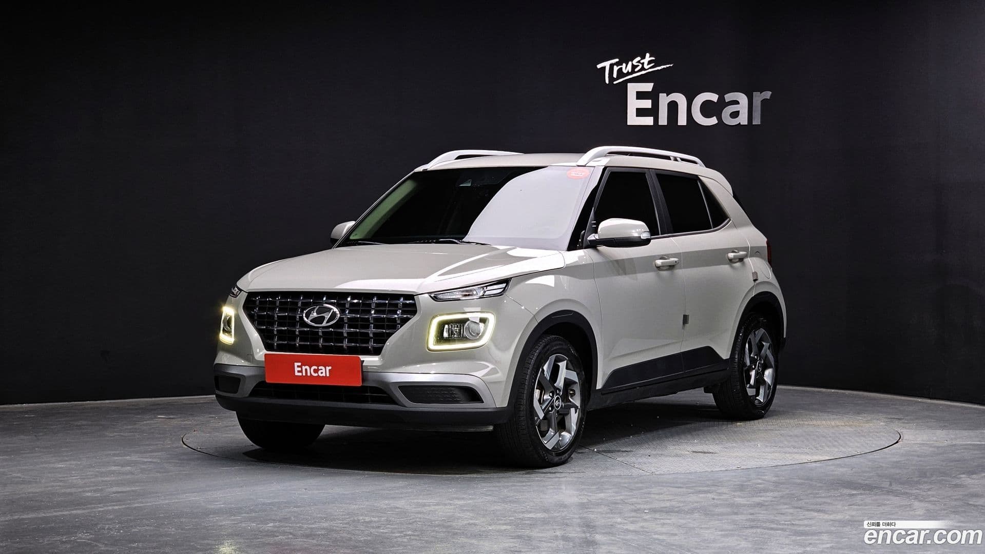 Main__Slider__Photo:Venue Hyundai 2019.7-0