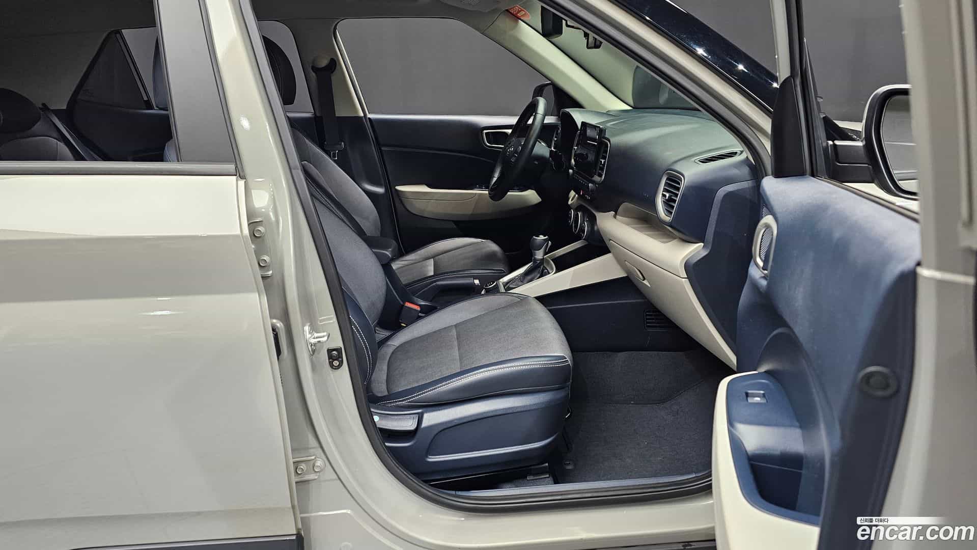 Venue Hyundai 2019.7-OPTION-015