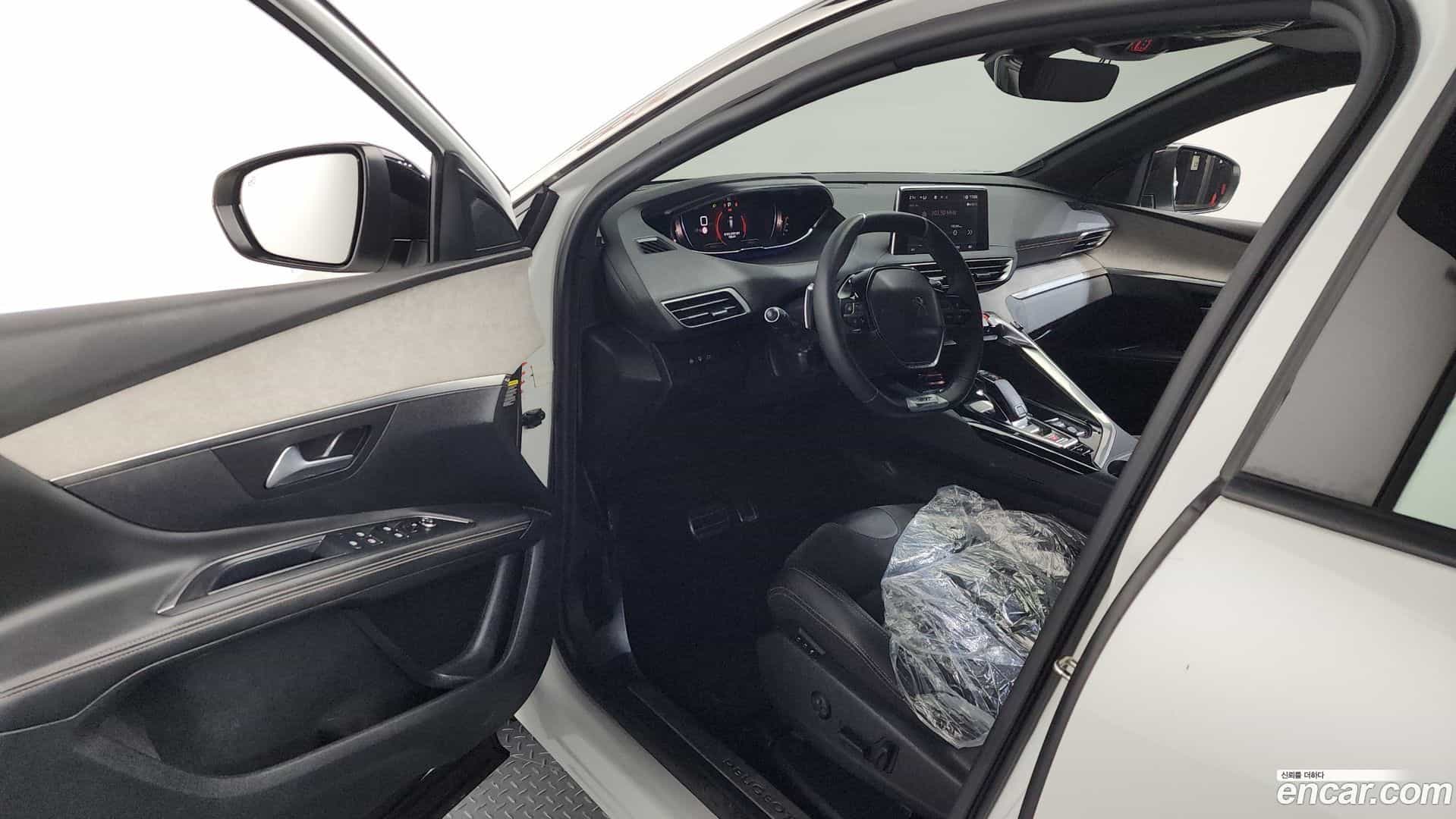 5008 Peugeot 2022.0-INNER-010