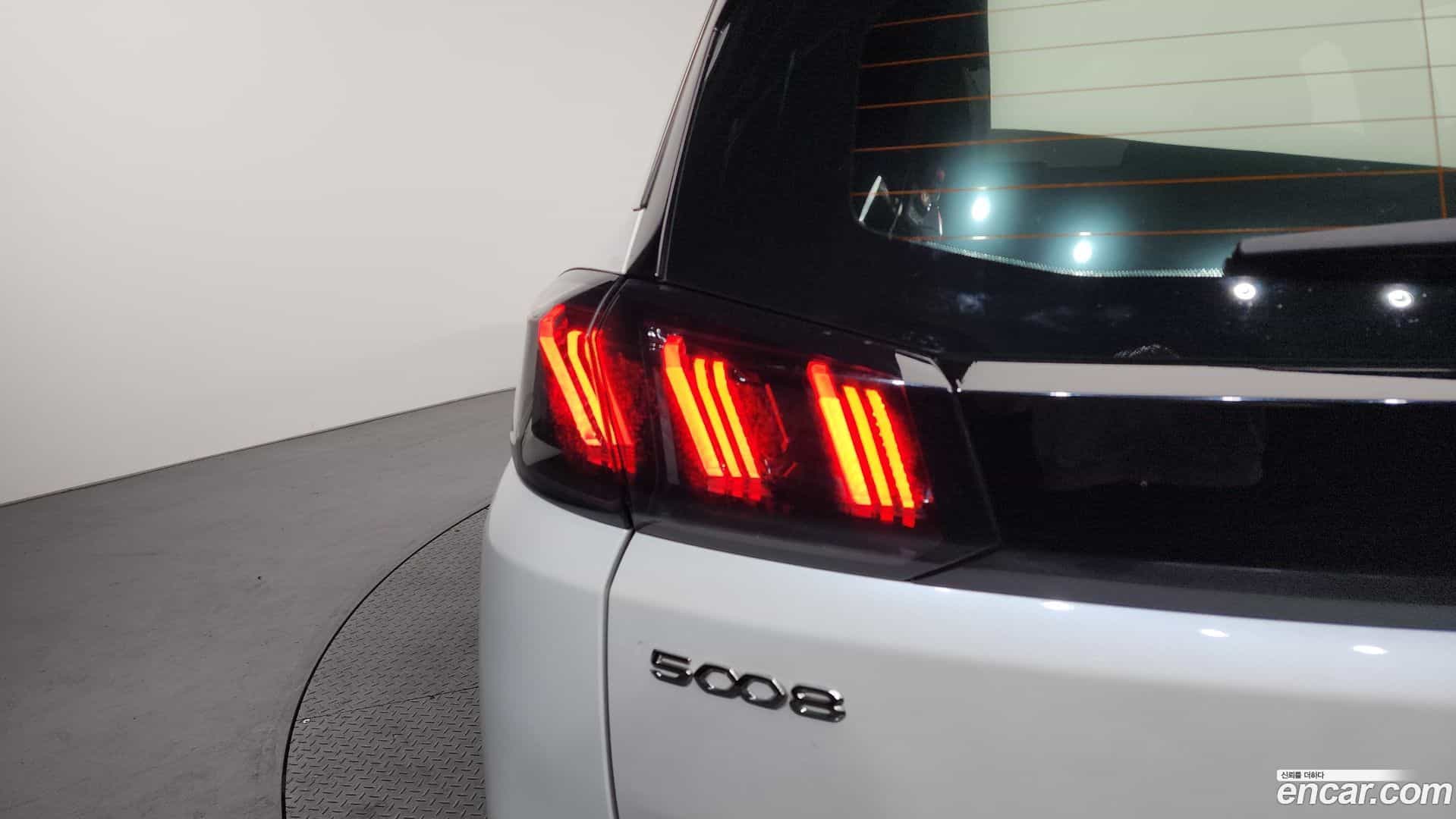 5008 Peugeot 2022.0-OUTER-033