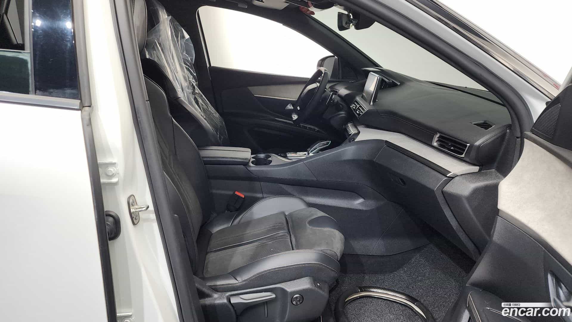 5008 Peugeot 2022.0-INNER-036
