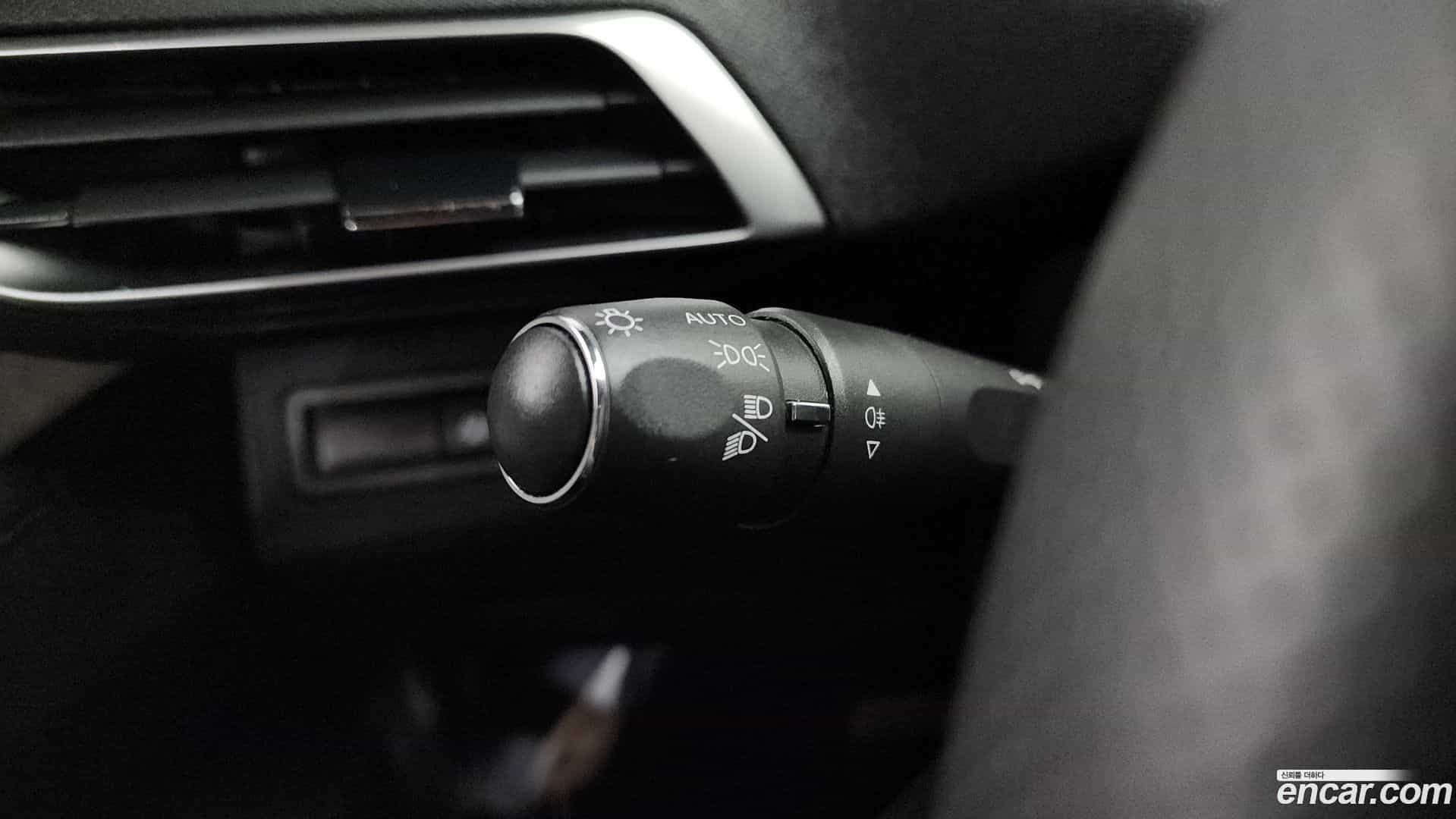 5008 Peugeot 2022.0-OPTION-043