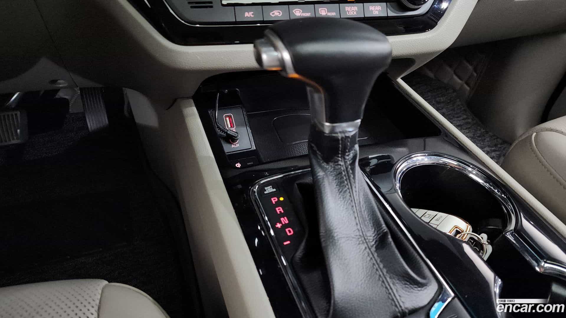 Canival Kia 2018.4-INNER-009