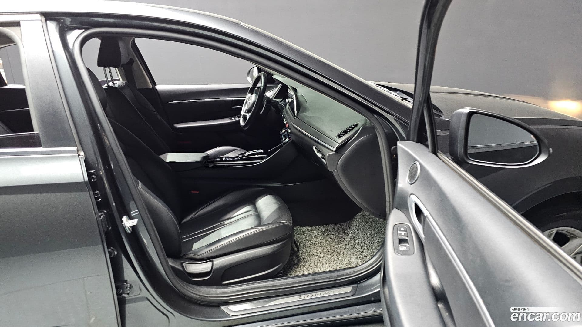 Main__Slider__Photo:Sonata Hyundai 2019.3-15