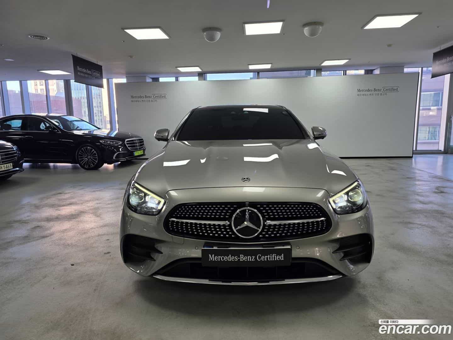 E-Class Mercedes-Benz 2021.1-OUTER-003