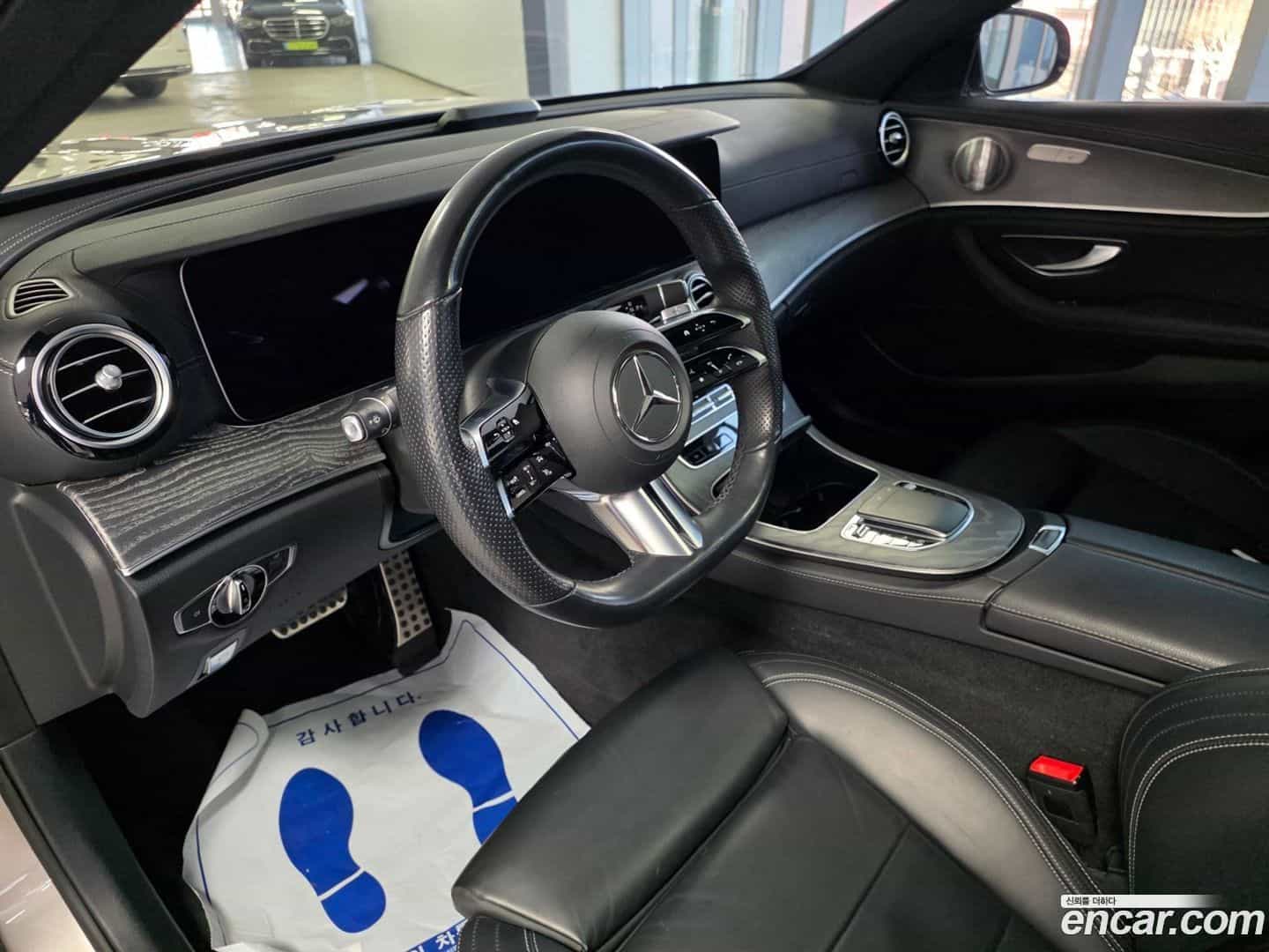 E-Class Mercedes-Benz 2021.1-OPTION-017