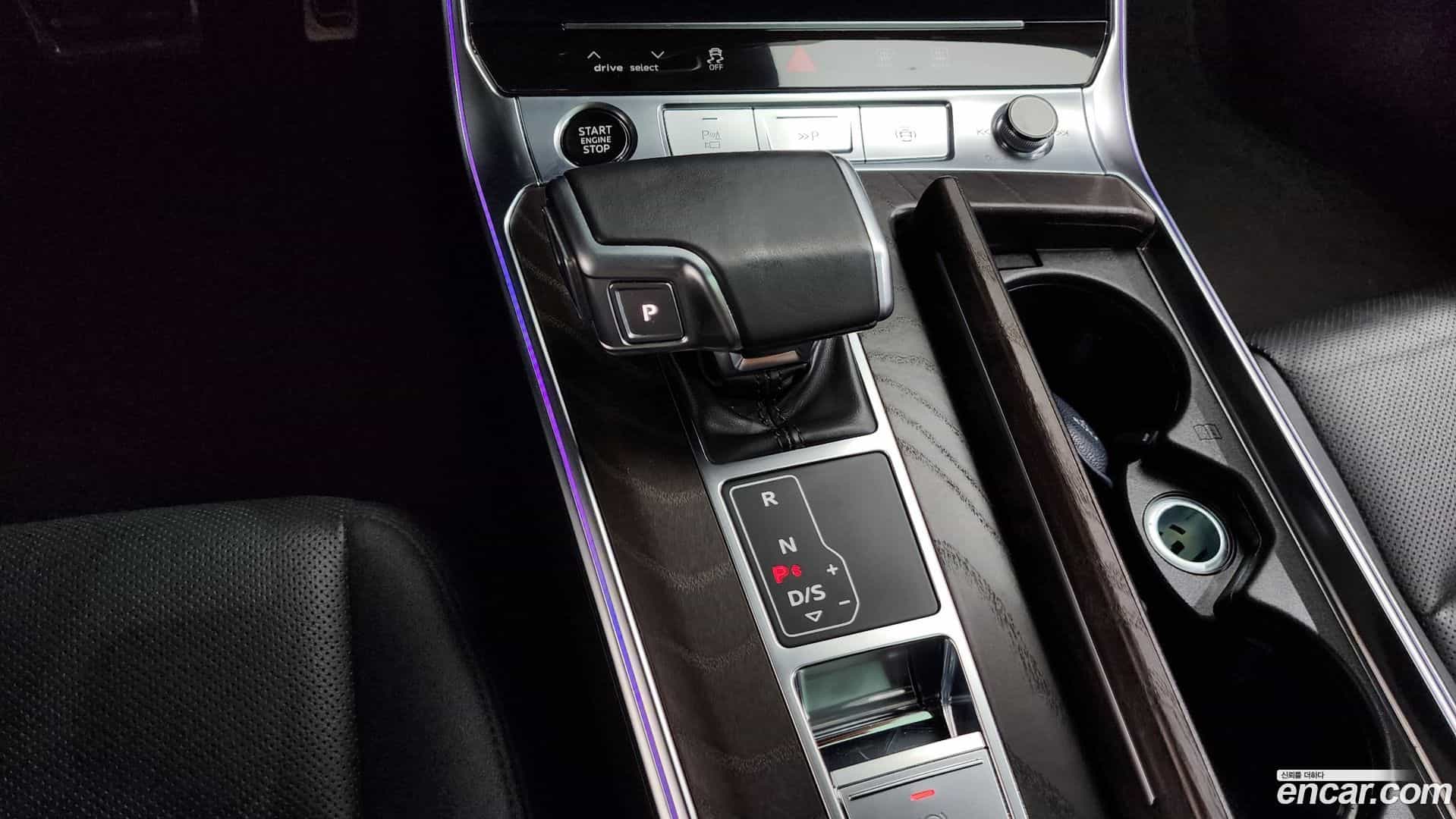 A6 Audi 2021.10-INNER-009