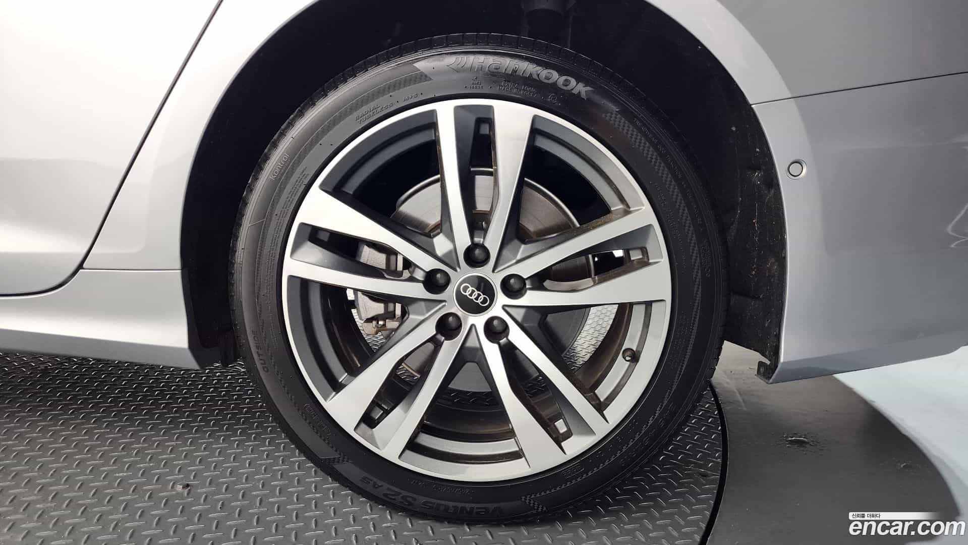 A6 Audi 2021.10-OUTER-031
