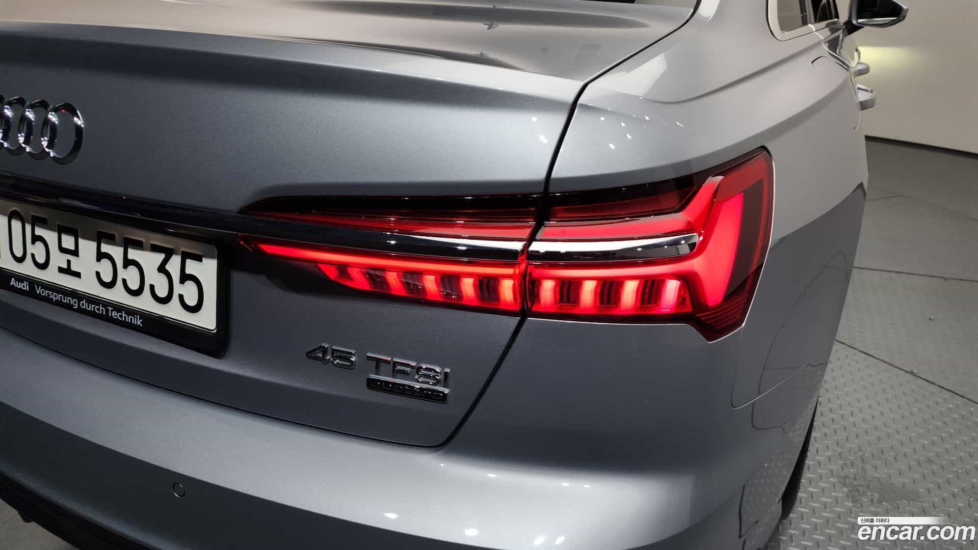 A6 Audi 2021.10-OUTER-033