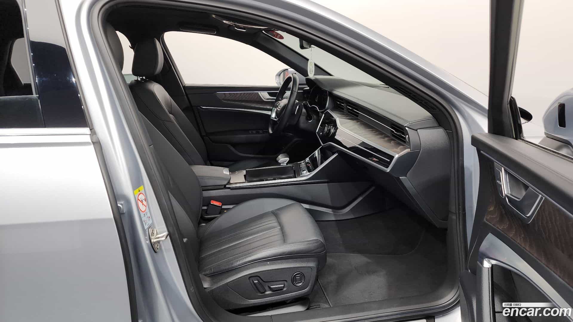 A6 Audi 2021.10-INNER-036