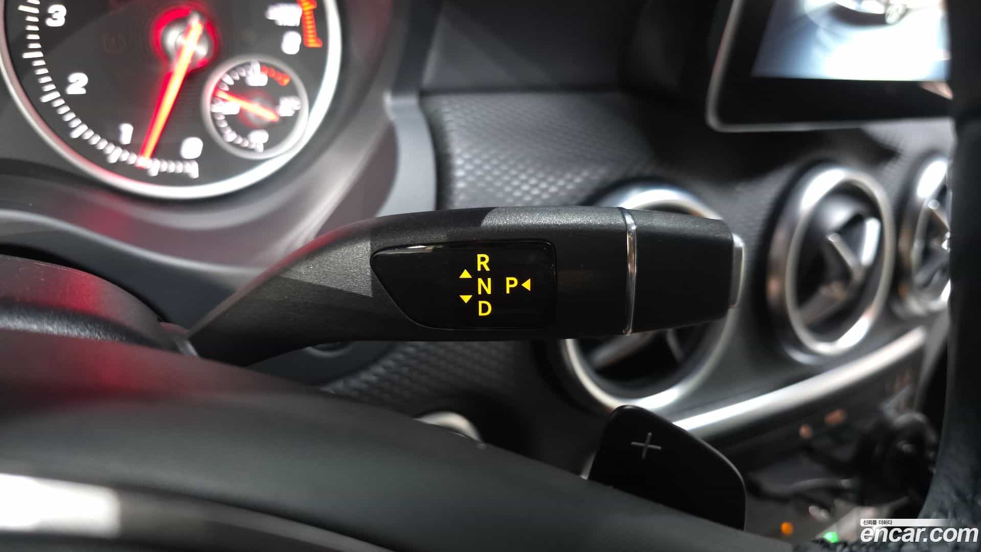 A-Class Mercedes-Benz 2018.3-INNER-009