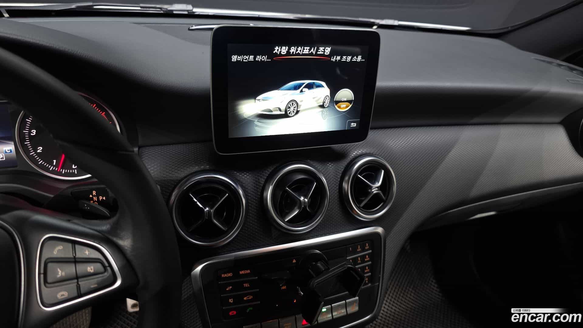 A-Class Mercedes-Benz 2018.3-OPTION-019