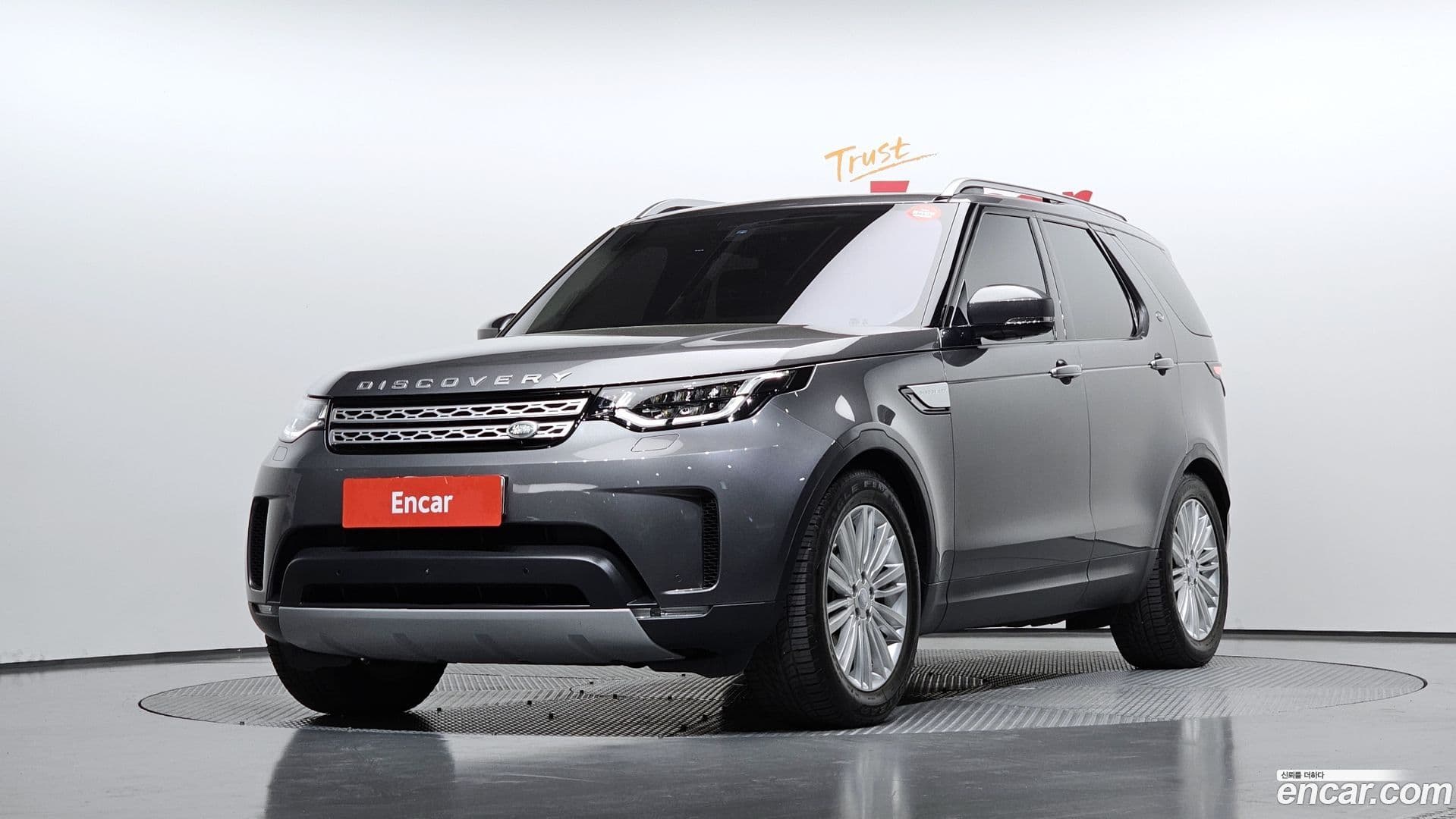Main__Slider__Photo:Discovery Land Rover 2018.8-0