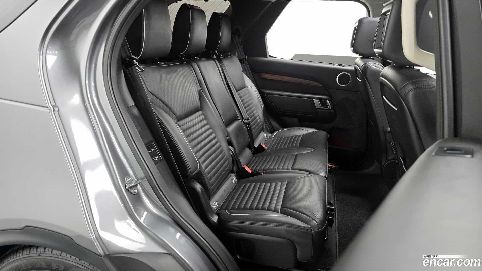 Discovery Land Rover 2018.8-OPTION-015