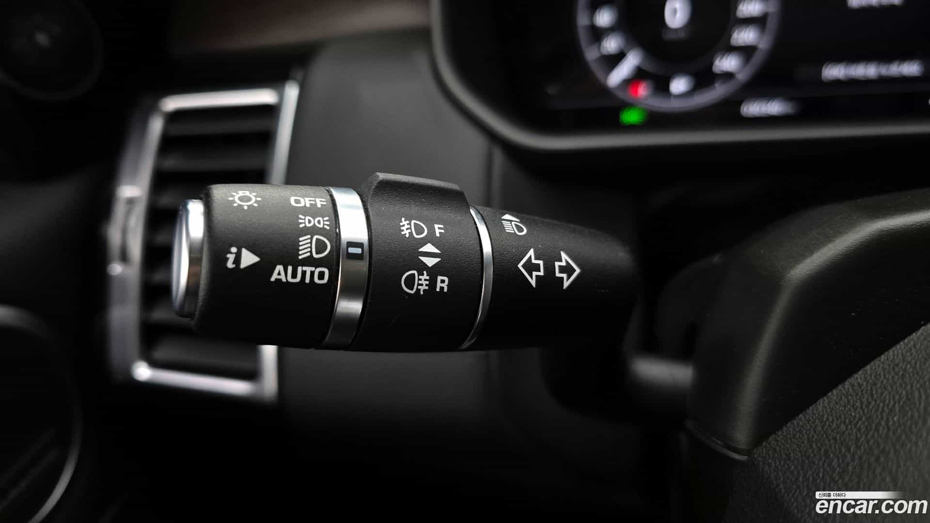 Discovery Land Rover 2018.8-OPTION-040