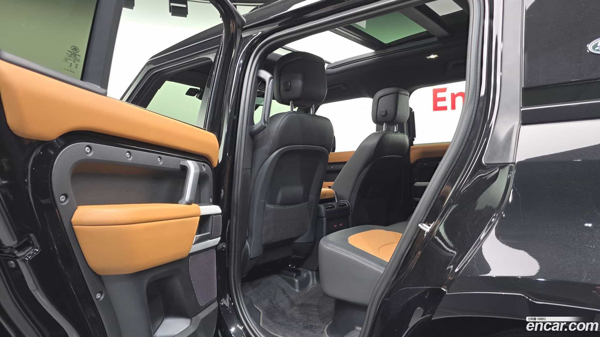 Defender Land Rover 2024.1-OPTION-021