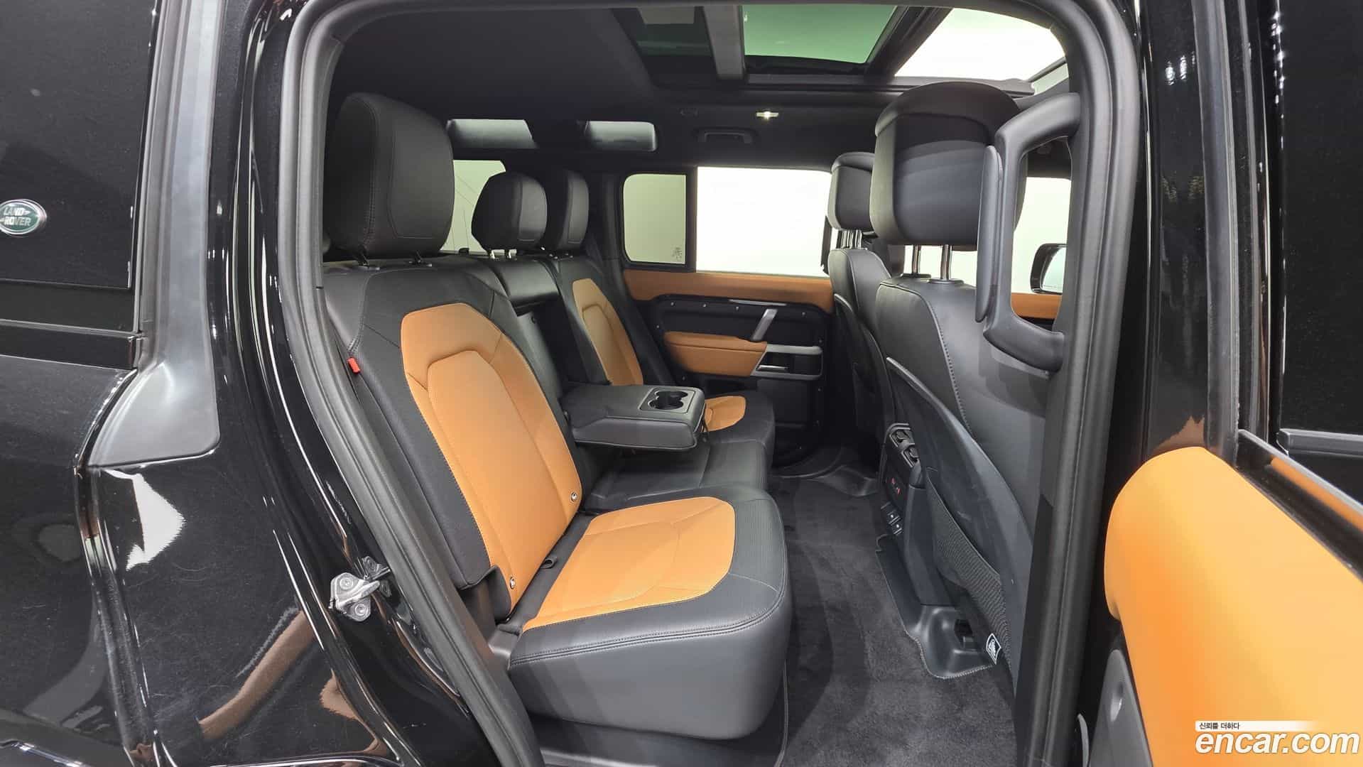 Defender Land Rover 2024.1-OPTION-023