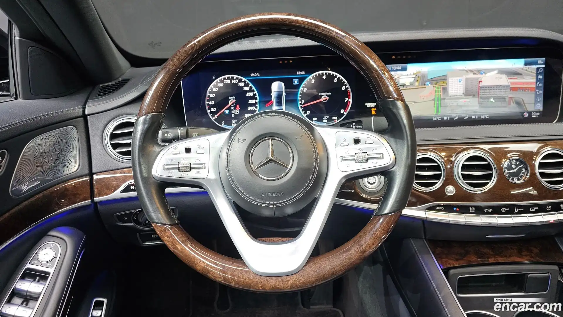 S-Class Mercedes-Benz 2018.11-OPTION-017