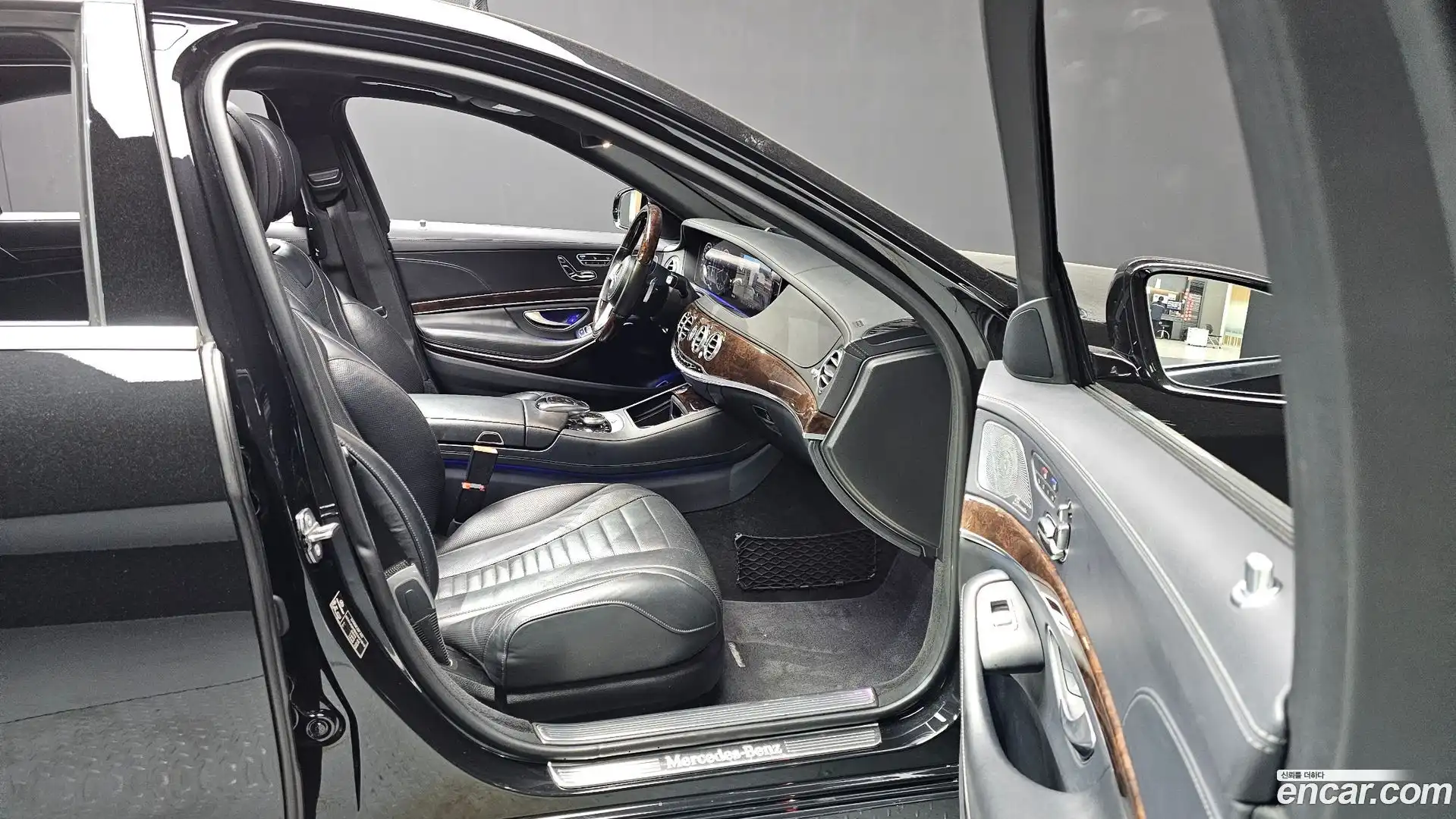 S-Class Mercedes-Benz 2018.11-OPTION-024