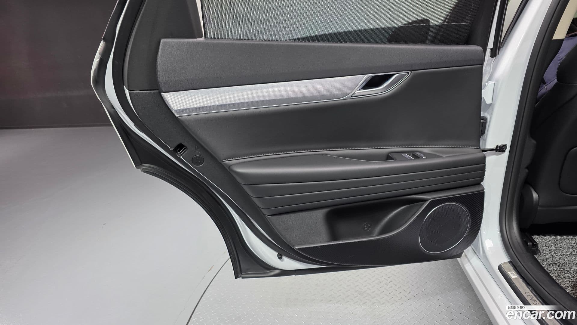 Main__Slider__Photo:G80 Genesis 2023.5-24
