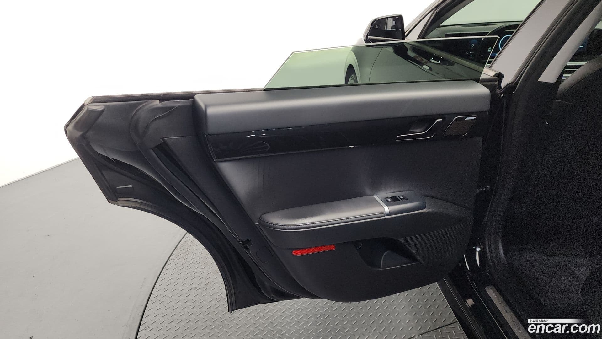 Main__Slider__Photo:Grandeur Hyundai 2023.4-24