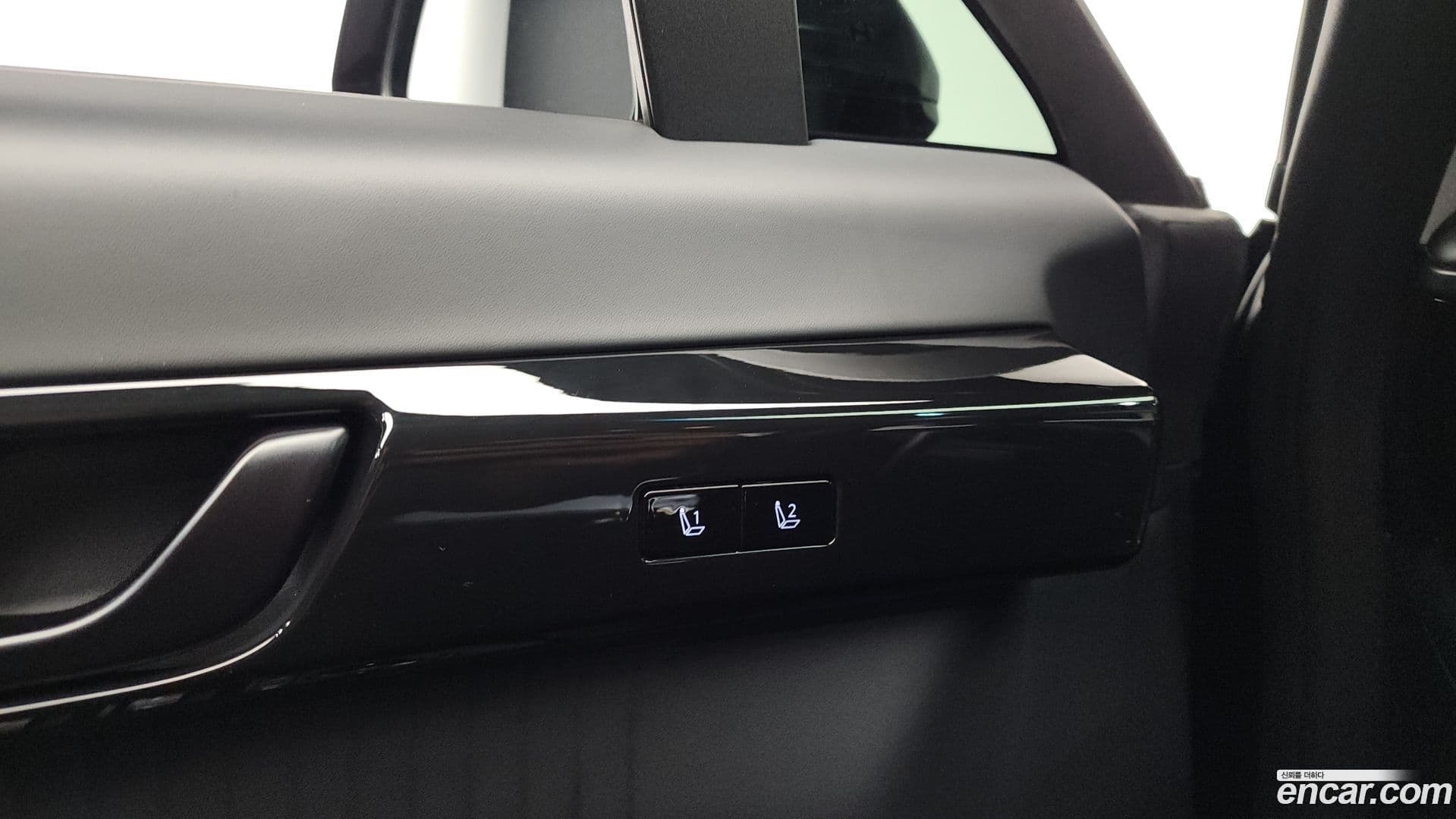 Main__Slider__Photo:Grandeur Hyundai 2023.4-29