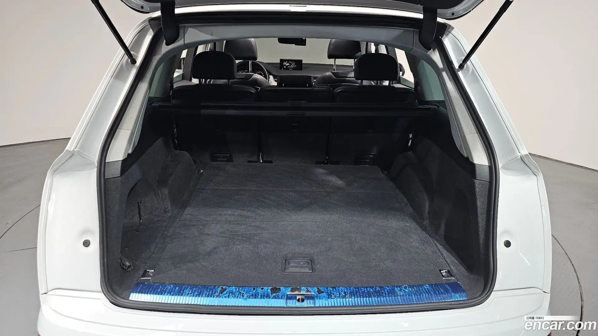 Q7 Audi 2019.9-OPTION-024