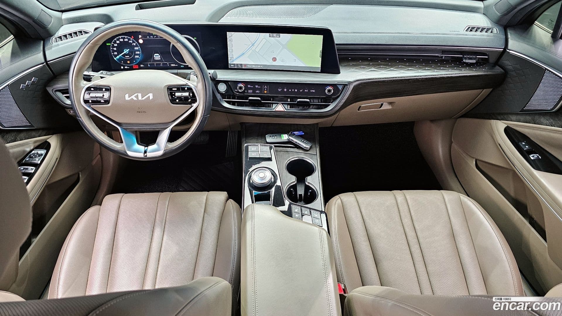 Main__Slider__Photo:K8 Kia 2022.10-6