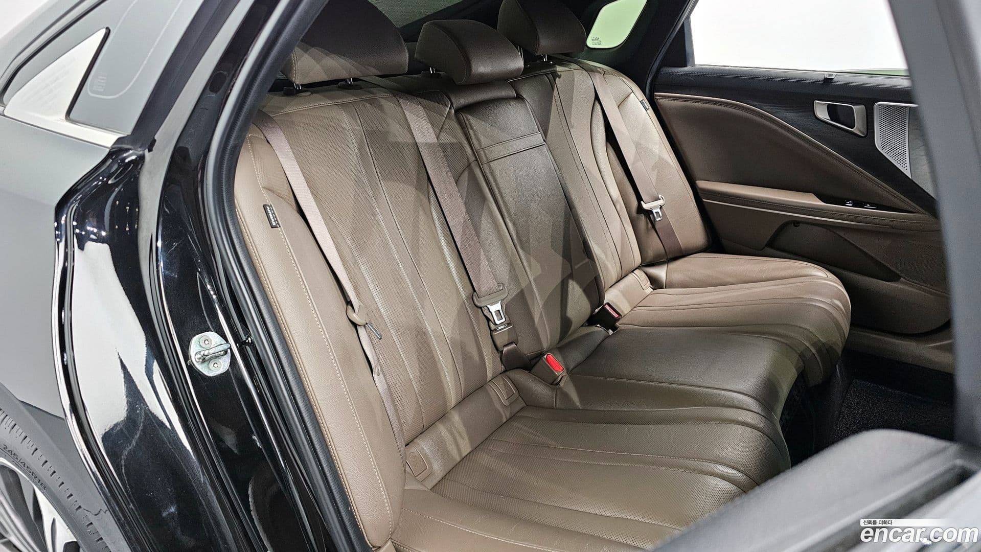 Main__Slider__Photo:K8 Kia 2022.10-11